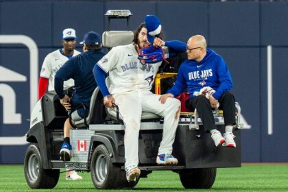 Blue Jays pitcher Cody Ponce carted off with injury in first MLB start in 5 years
