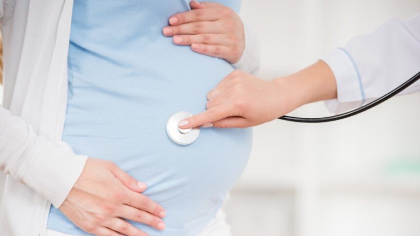 Detroit moms rushed to 'no strings attached' cash aid program tailored to new mothers