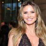 Heidi Klum ditches bikini top, covers up with potato chip bag on beach vacation