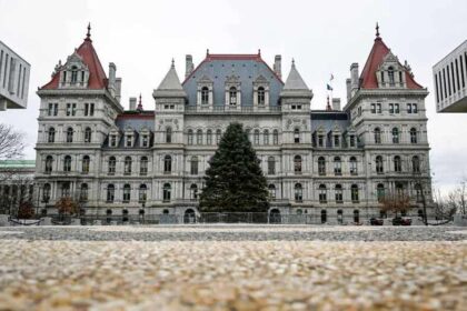 FBI arrests woman who allegedly plotted ISIS-linked attack on New York state Capitol building
