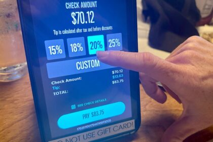 Tipping screen puts customers on the spot as experts reveal when it's OK to hit 'no tip'