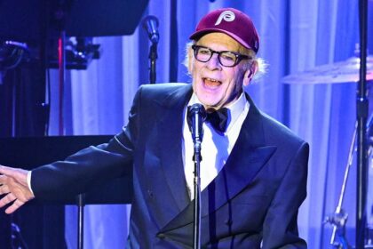 Art Garfunkel joins growing list of celebrities considering a move abroad over Trump presidency