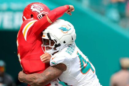 NFL's most debated Week 3 call has people wondering how to defy gravity when hitting Patrick Mahomes