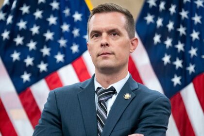 Outgoing House Democrat backs incumbent Republican lawmaker for re-election