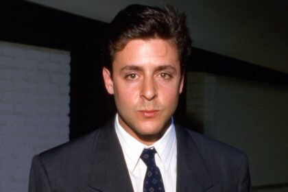 Star from 'The Breakfast Club' looks unrecognizable with long beard and hair in rare public sighting
