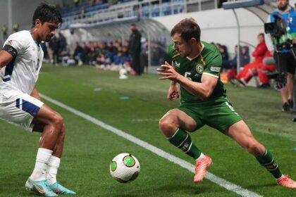 Israeli soccer players wear armbands to remember terror attack victims as Irish opponents pull stunt again