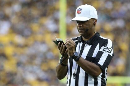 NFL's dumbest moment of Week 4 goes to a referee now on the Mount Rushmore of angrily jumping to conclusions