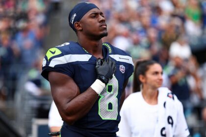 Seahawks RB Jadarian Price 'Re-Aggravated' Injury, Ruled Out Week 4