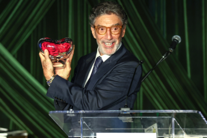 White House urges sitcom producer Chuck Lorre to seek 'psychiatric help' after targeting Trump, first lady
